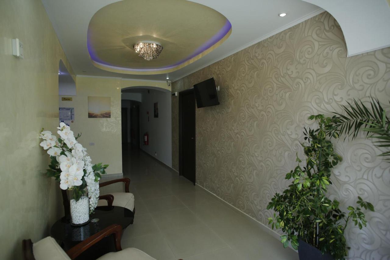 ホテル Casa Coral Mamaia Nord ナボダリ エクステリア 写真