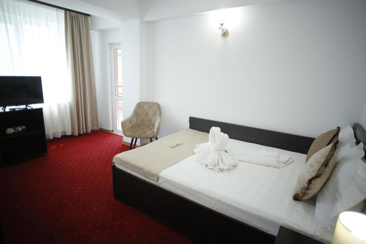 ホテル Casa Coral Mamaia Nord ナボダリ エクステリア 写真